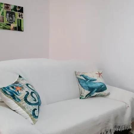Lägenhet En Un Bajo 2 Camas Individual Casa Compartida *