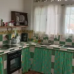 En Un Bajo 2 Camas Individual Casa Compartida * Abades