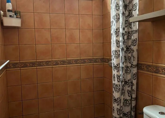 Apartmán En Un Bajo 2 Camas Individual Casa Compartida *